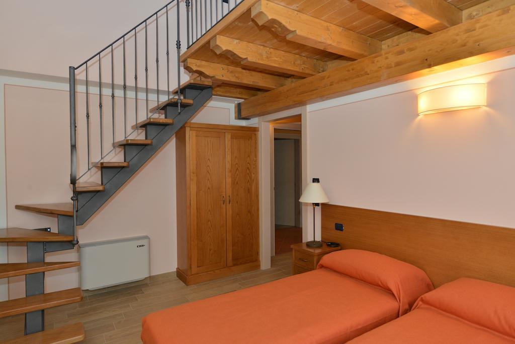Il Bruco Hotell Fiumalbo Rum bild